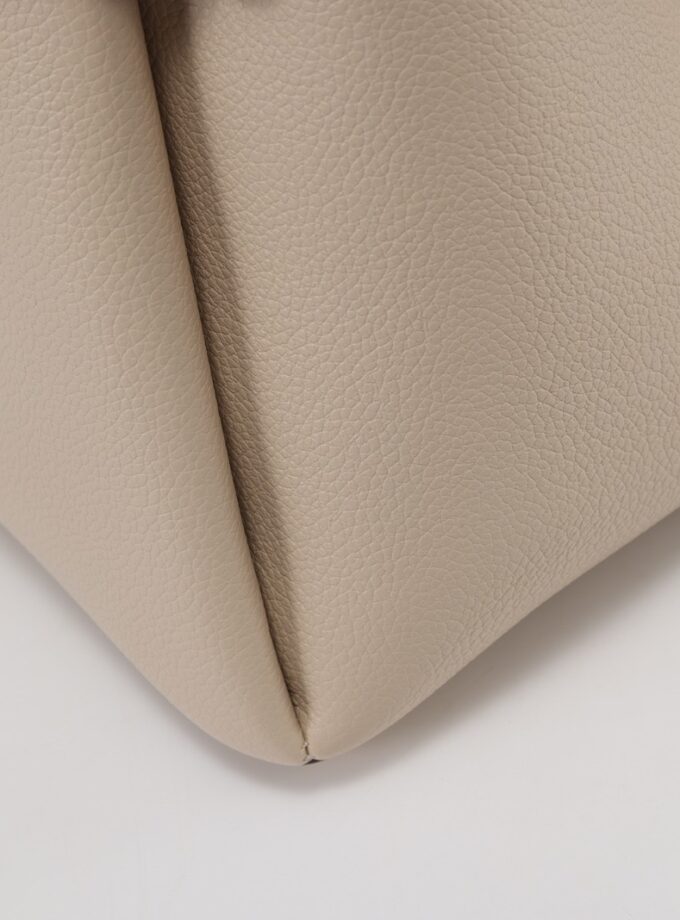 Bolsa de mano estructurada beige
