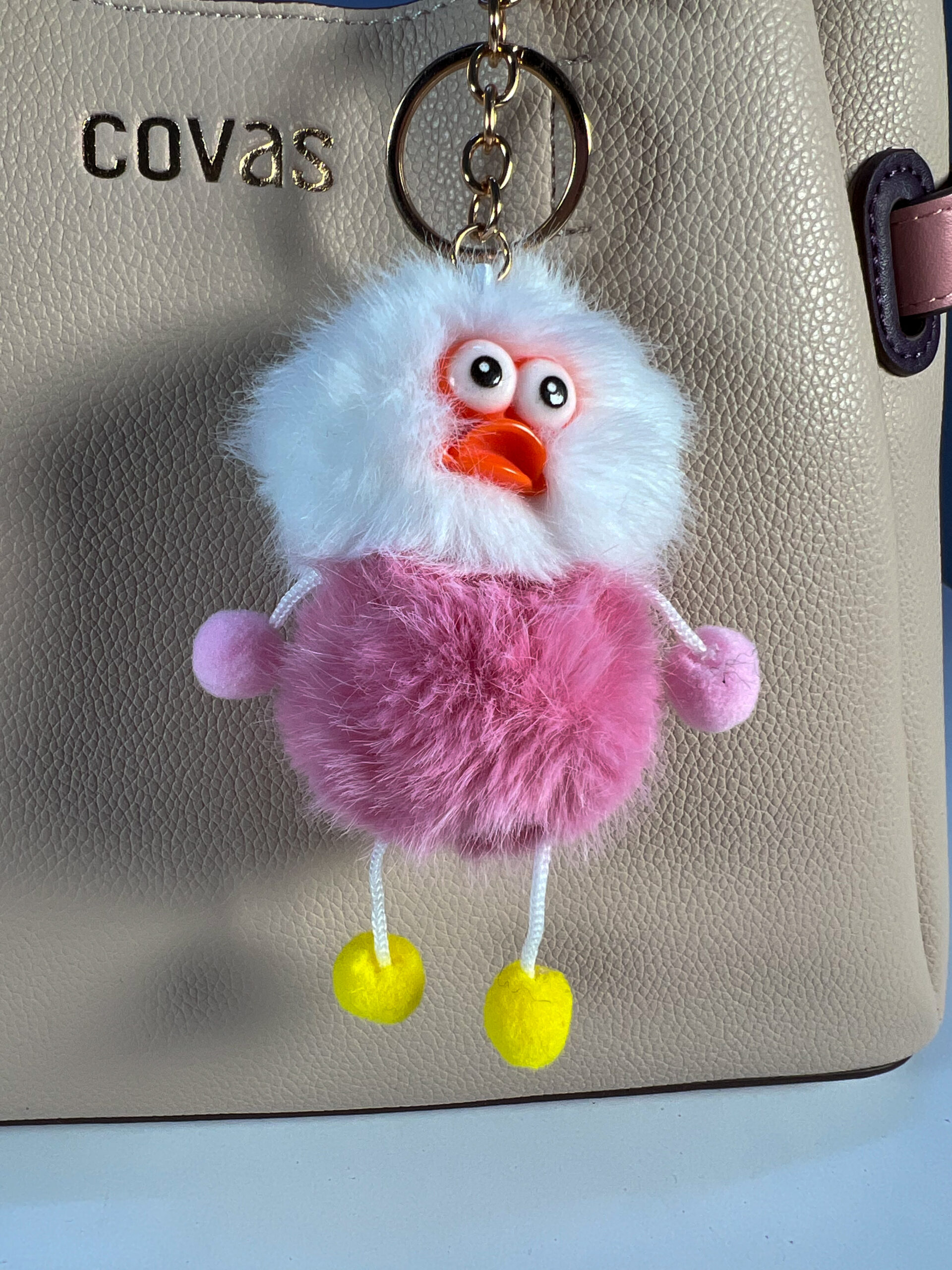 Llavero de mobster de peluche blanco y rosa – COVAS 🌿 – Clothing / Ropa